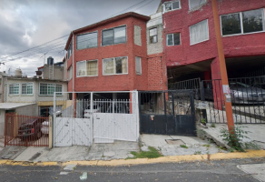Foto de inmueble en Letoile, Col. Lomas Boulevares C.P. 54020, Tlalnepantla de Baz