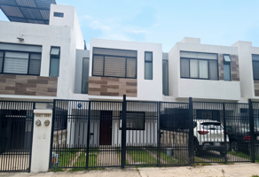 Foto de inmueble en Tlaquepaque, Zimalta, 45598 San Pedro Tlaquepaque, Jal. #NID 61225802610, Col. Compositores C.P. 45598, San Pedro Tlaquepaque