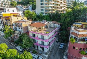 Foto de inmueble en Calle Honduras 454 #454, Col. El Cerro C.P. 48304, Puerto Vallarta