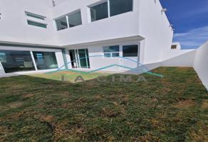 Foto de inmueble en Residencial Santa Fe Carretera a Tlacote a 3.3km av 5 de feb, Col. Santa Fe C.P. 76912, Corregidora
