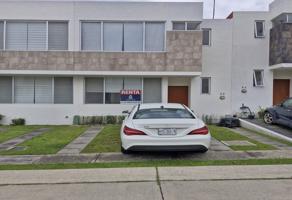 Foto de inmueble en Avenida bronce  #31, Col. Parque Arrayanes C.P. 45066, Zapopan