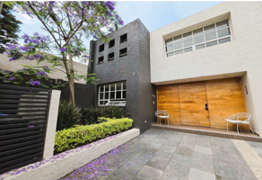 Foto de inmueble en C. Alborada, Parques del Pedregal, 14010 Ciudad de México, CDMX, Col. Parque del Pedregal C.P. 14010, Tlalpan