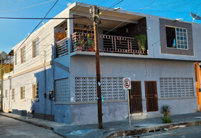 Foto de inmueble en Zona Centro, Col. Tampico Centro C.P. 89000, Tampico