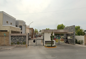 Foto de inmueble en Blvd. Senderos, Residencial Senderos, 27018 Torreón, Coah. #A 12, Col. La Rosa C.P. 27403, Torreón