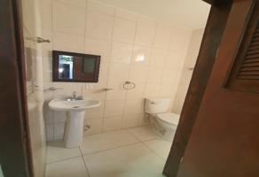 Foto de inmueble en Blvrd Estancia, Valle Dorado, Ensenada, B.C., Col. Valle Dorado C.P. 22890, Ensenada