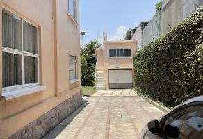 Foto de inmueble en Melchor Ocampo, Col. Barrio Santa Catarina C.P. 04010, Coyoacán
