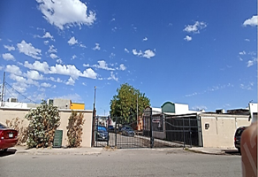 Foto de inmueble en Cto. del Piñero Ote., Fraccionamiento La Campiña Secc II, III, IV, V, 83116 Hermosillo, Son. #34Int. Lt 92Mz XIII, Col. La Campiña II, III, IV, V C.P. 83116, Hermosillo