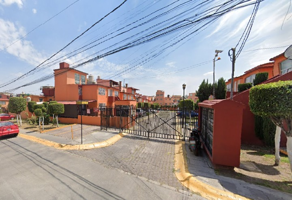 Foto de inmueble en Paseo de los Ahuehuetes 17 #17, Col. Santa Cecilia C.P. 54130, Tlalnepantla de Baz