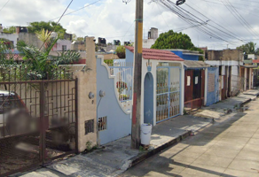 Foto de inmueble en C. 36 Pte. Supermanzana 92, Cancún, Q.R., Col. Supermanzana 92 C.P. 77516, Benito Juárez