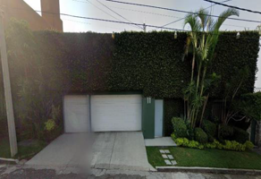 Foto de inmueble en Jazmín 11 #11, Col. Rancho Cortes C.P. 62120, Cuernavaca