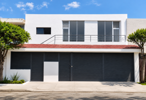 Foto de inmueble en Tulipán 871, Cd de los Niños, 45040 Zapopan, Jal. #871, Col. Ciudad de los Niños C.P. 45040, Zapopan