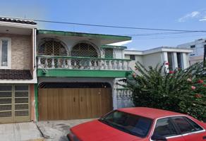 Foto de inmueble en Sauce, Versalles Sur, Tepic, Nay. #s/n, Col. Versalles Sur C.P. 63138, Tepic