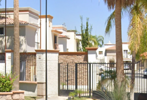 Foto de inmueble en Cto. Las Palmas II, Palma Real, Torreón, Coah. #s/n, Col. Cerrada las Palmas II C.P. 27023, Torreón