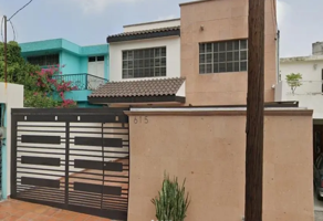 Foto de inmueble en Ecuador #615, Col. Vista Hermosa C.P. 64620, Monterrey