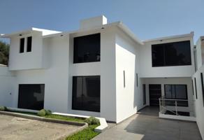 Foto de inmueble en Fray Juan de Tecto 8 #8, Col. Ciudad Satélite C.P. 53100, Naucalpan de Juárez