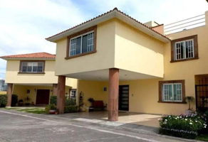 Foto de inmueble en C. Manuel J. Clouthier Norte 1001, INFONAVIT San Francisco, 52140 Metepec, Méx. #Norte 1001, Col. Puerta de Hierro C.P. 52140, Metepec