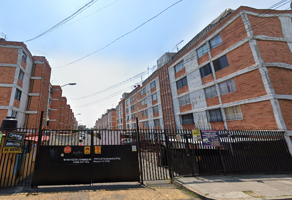 Foto de inmueble en Calle General José María Parras 274 #274, Col. Juan Escutia C.P. 09100, Iztapalapa