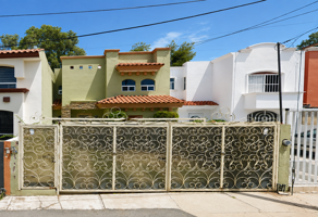 Foto de inmueble en Soledad Ibarra Pastrana 8, Santa Rita, 98610 Guadalupe, Zac. #8, Col. Jardines de Bernardez C.P. 98610, Guadalupe