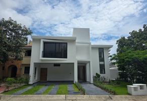 Foto de inmueble en Av del Reno Pte, Ciudad Bugambilias, 45237 Zapopan, Jal., Col. Vistas del Sol C.P. 45237, Zapopan