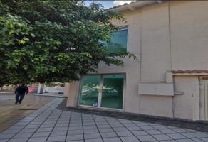 Foto de inmueble en Plaza Revolución #s/n, Col. La Paz C.P. 44860, Guadalajara