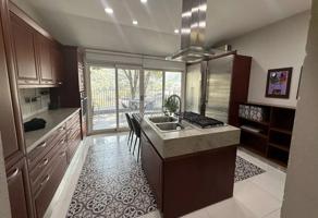 Foto de inmueble en Av. Valle de San Angel 112, Comercial Alpino, 66295 San Pedro Garza García, N.L. #112, Col. Comercial Alpino Chipinque C.P. 66295, San Pedro Garza García