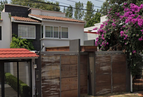 Foto de inmueble en Vía Láctea 214, Jardines de Satelite, 53129 Naucalpan de Juárez, Méx. #214, Col. Jardines de Satélite C.P. 53129, Naucalpan de Juárez