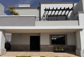 Foto de inmueble en Blvd. P.º de los Viñedos, Fraccionamiento Los Viñedos Residenciales, 43845 Zempoala, Hgo. #115, Col. Los Viñedos C.P. 43845, Zempoala