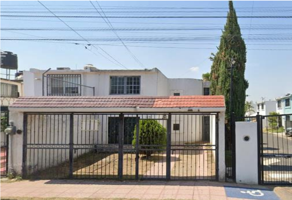 Foto de inmueble en Avenida González Gallo, Col. Coto Arezzo C.P. 45601, San Pedro Tlaquepaque
