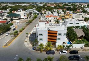 Foto de inmueble en Calle Acanceh Supermanzana 11, Cancún, Q.R. #07, Col. Supermanzana 11 C.P. 77504, Benito Juárez
