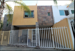 Foto de inmueble en Valle de los Jilgueros, Jardines del Valle, 45138 Zapopan, Jal., Col. Colegio Del Aire C.P. 45138, Zapopan