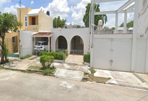 Foto de inmueble en Calle 19 #819, Col. Jardines de Mérida C.P. 97135, Mérida
