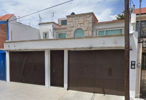 Foto de inmueble en C. Lirios 600, Casa Blanca, 52175 San Jerónimo Chicahualco, Méx. #600, Col. Casa Blanca C.P. 52175, Metepec