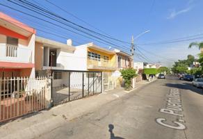 Foto de inmueble en C. Puerto Yavaros, Monumental, Guadalajara, Jal., Col. Palacio de Gobierno Del Estado de Jalisco C.P. 44009, Guadalajara