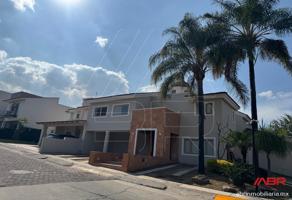 Foto de inmueble en La Pradera, Royal Country, 45116 Zapopan, Jal., Col. Royal Country C.P. 45116, Zapopan