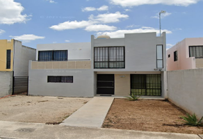 Foto de inmueble en Calle 135, Col. Girasoles de Opichen C.P. 97249, Mérida
