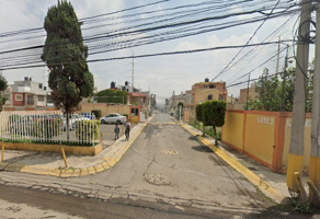 Foto de inmueble en Prolongación Onimex 3 #3, Col. Santa María Tulpetlac C.P. 55404, Ecatepec de Morelos