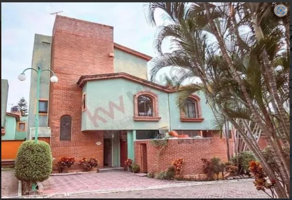 Foto de inmueble en Avenida Cuauhtémoc 186 #186, Col. Manantiales C.P. 62450, Cuernavaca