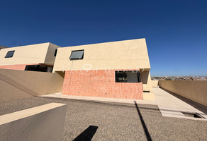 Foto de inmueble en , Col. Las Lomitas C.P. 22810, Ensenada