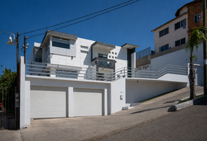 Foto de inmueble en Av. Alisos #435 Col. Piedras Negras, Ensenada, B.C., Col. Residencia Lomas C.P. 22830, Ensenada