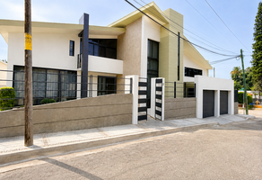 Foto de inmueble en Yate, Col. San Marino C.P. 22870, Ensenada