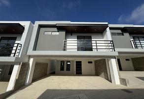 Foto de inmueble en Lago Sur, Col. Valle Dorado C.P. 22890, Ensenada