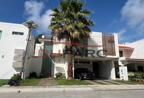 Foto de inmueble en Calle 1, Col. Residencial del Lago C.P. 24158, Carmen