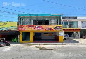 Foto de inmueble en SE Vende Local Comercial DE 2 Pisos Frente A Super AKI DE LA Ria, Campeche., Col. Santa Lucía C.P. 24086, Campeche