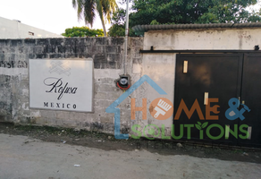 Foto de inmueble en calle 48, Col. Tecolutla C.P. 24178, Carmen
