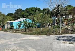 Foto de inmueble en SE Vende Terreno EN Esquina, EN Xpujil, Campeche., Col. Xpujil C.P. 24640, Calakmul