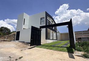 Foto de inmueble en 17 Sur Poniente, Col. Bugambilias C.P. 29130, Berriozábal