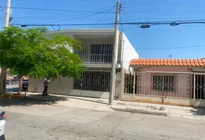 Foto de inmueble en Calle Pavorreales esquina con Vasconcelos #S/N, Col. Provitec C.P. 27270, Torreón