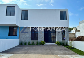 Foto de inmueble en C. Milán 48. Real de Comala, Comala, Colima, Col. Comala C.P. 28450, Comala