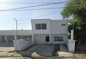 Foto de inmueble en EMILIANO ZAPATA #120, Col. El Paraíso C.P. 28800, Manzanillo
