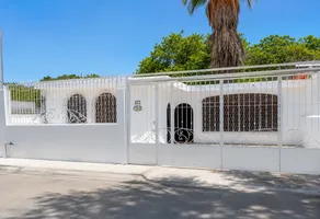 Foto de inmueble en C. Eusebio Hernández #35, Col. Las Palmas C.P. 28869, Manzanillo